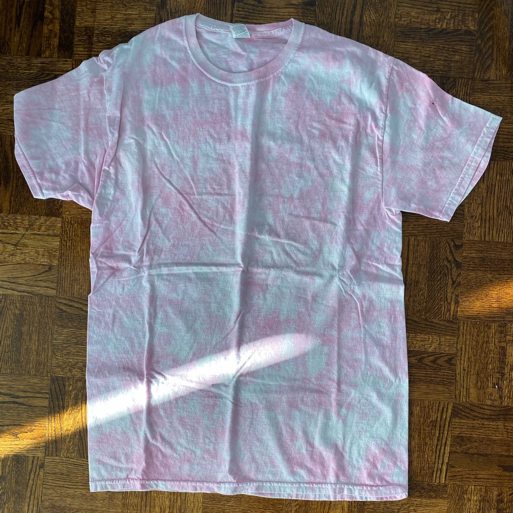 Urban Outfitters pink t-shirt